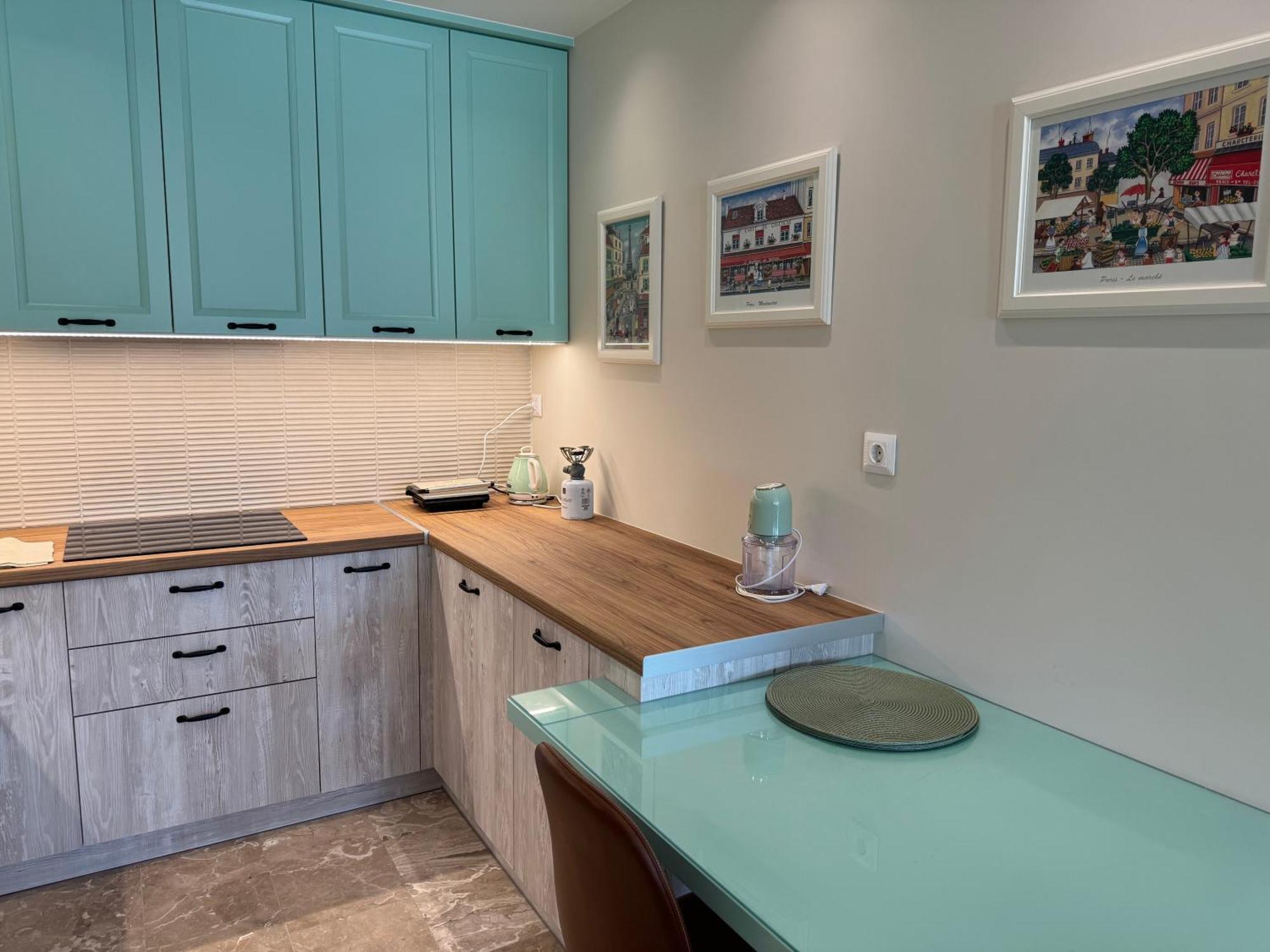 Apartment Modern, Chic, Near A Blue Flag Beach, 100 Sq M *