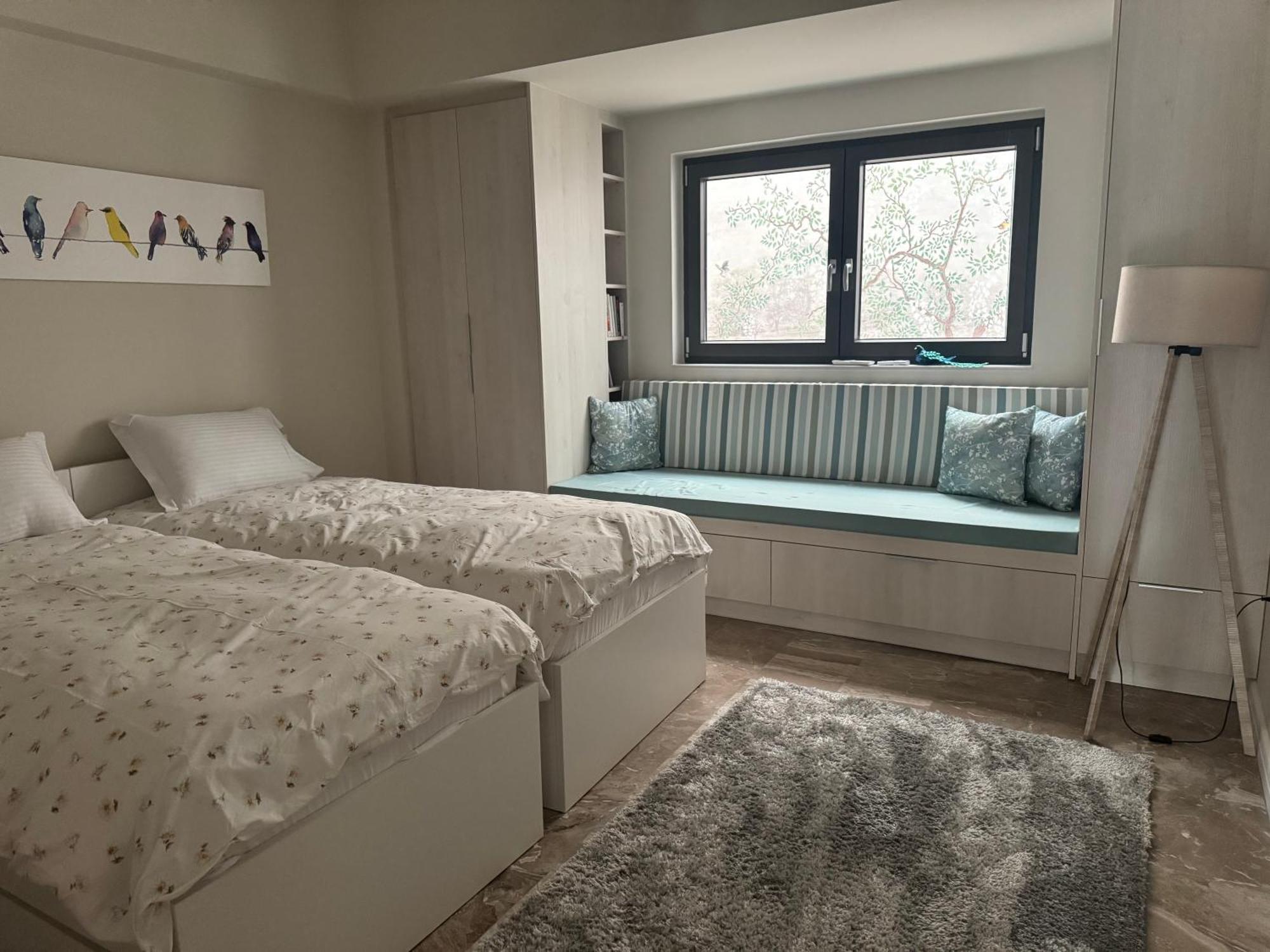Modern, Chic, Near A Blue Flag Beach, 100 Sq M Apartment *